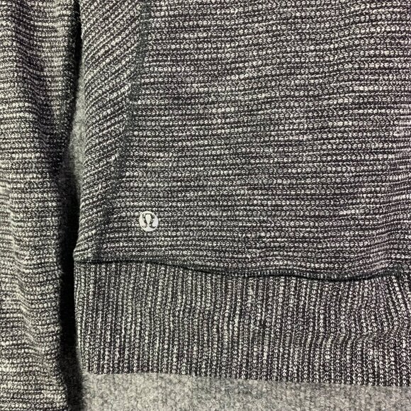 Lululemon Womens Gray Long Sleeve Pullover Top Size 6 - Picture 4 of 9